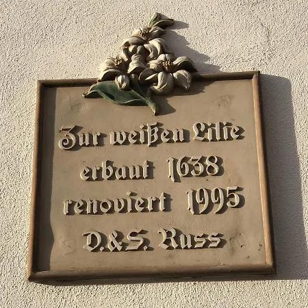 Zur Weissen Lilie